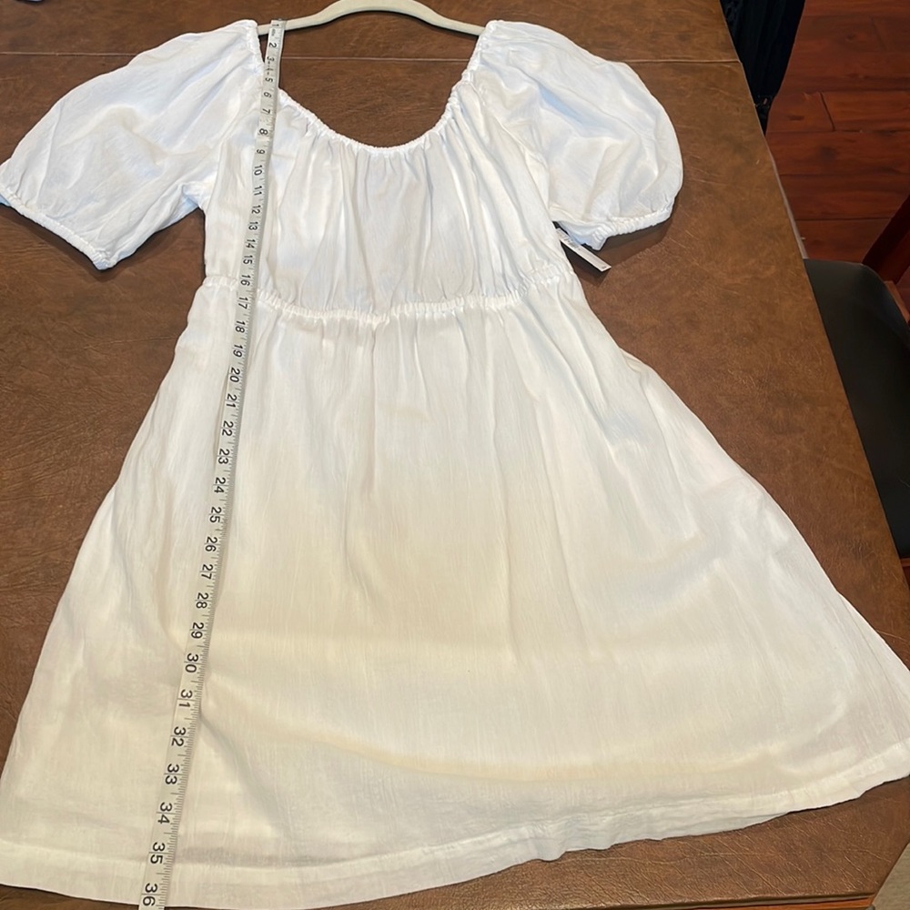 NWT White Lightweight Summer Dress (Size M)